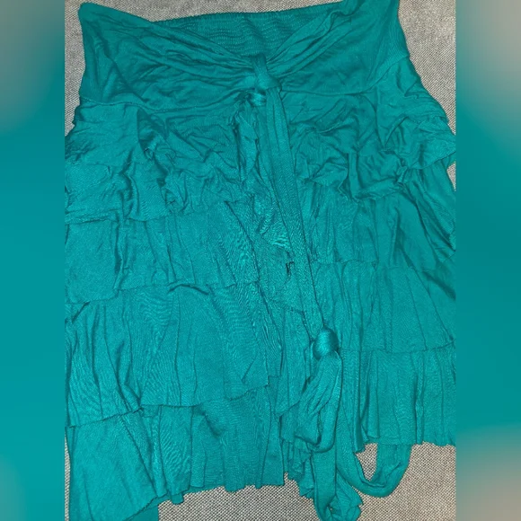 Teal Ruffled Halter Top - Picture 2 of 4